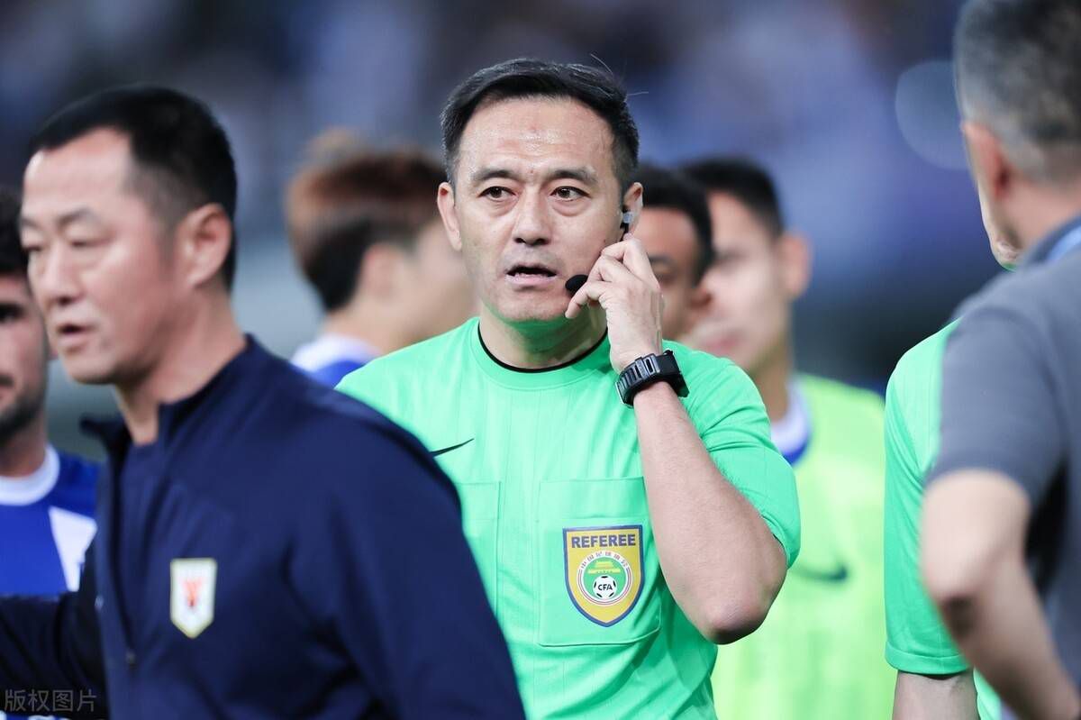 本场比赛，主力中卫道森停赛，主力右后卫塞梅多有机会伤愈复出。
